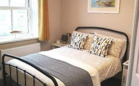Ivy Bank Guest House Tenby
